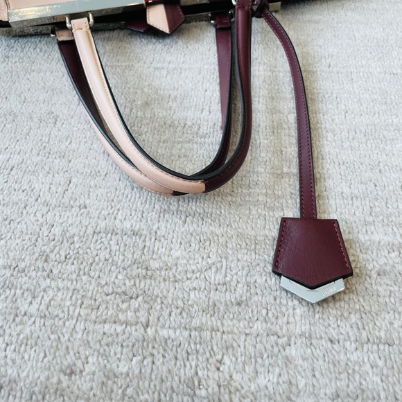 🔥Host Pick🔥 Fendi Circuit 3Jours Trapeze Tote - Picture 8 of 14